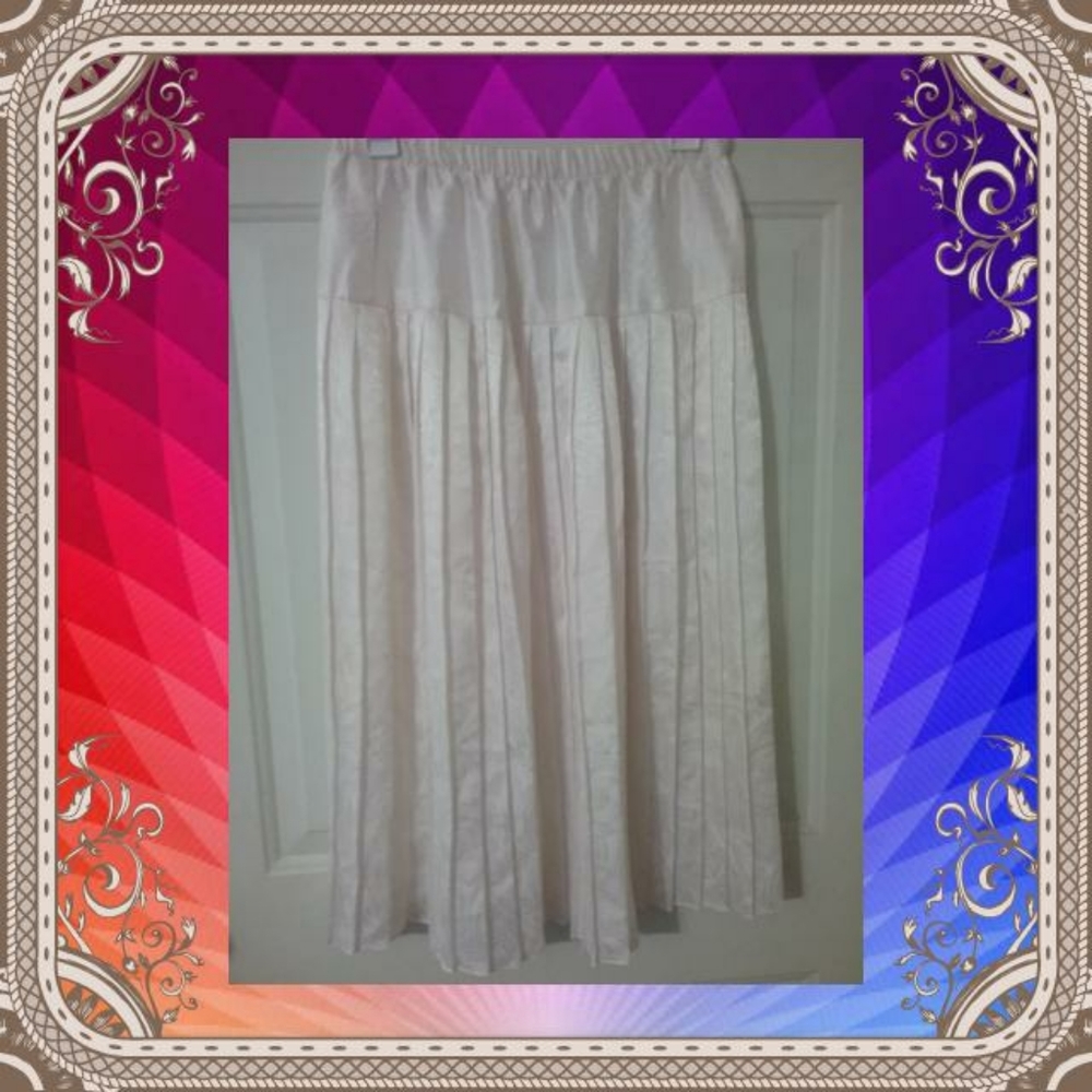 USA PLEATED SKIRT